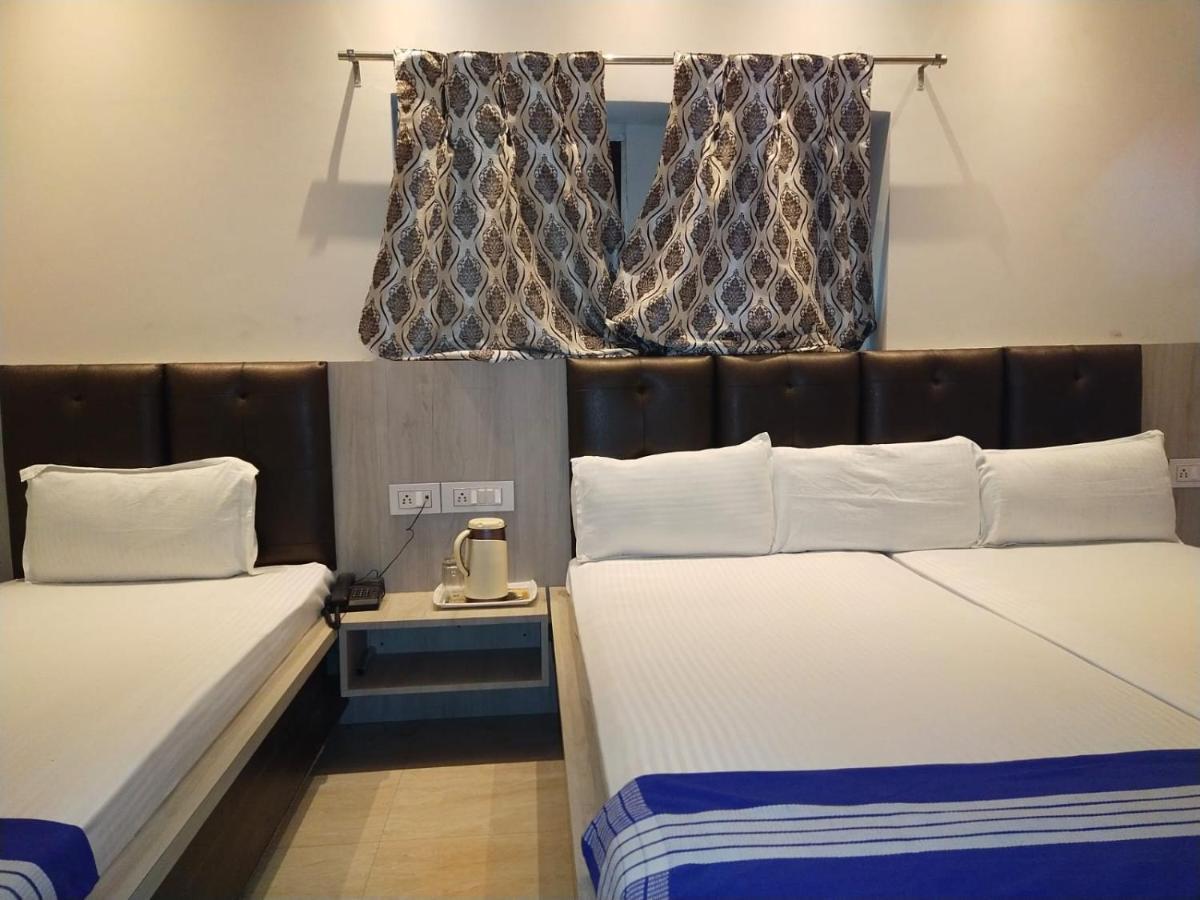 Hotel Gateway Kailash พาราณสี ภายนอก รูปภาพ