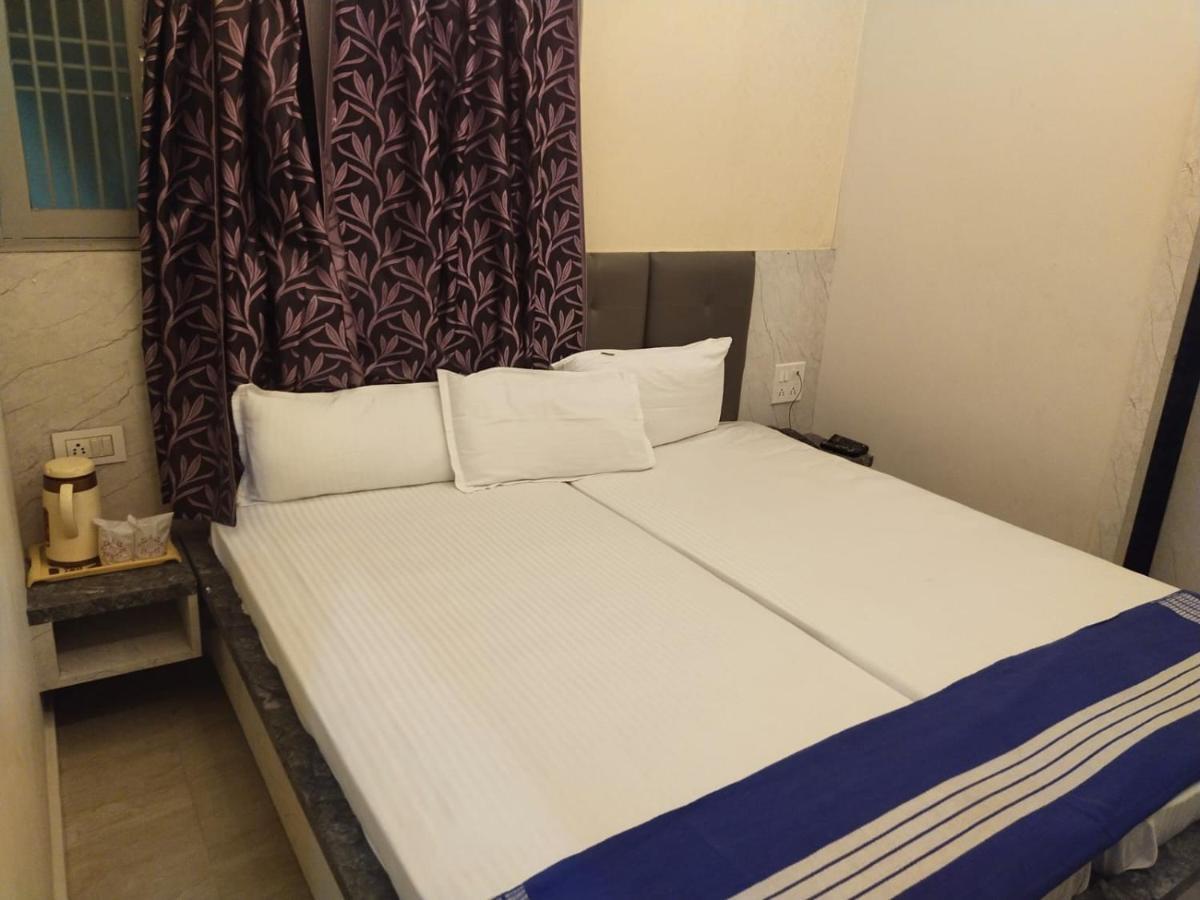 Hotel Gateway Kailash พาราณสี ภายนอก รูปภาพ