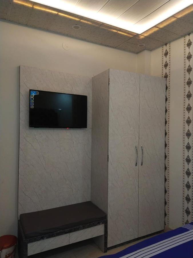 Hotel Gateway Kailash พาราณสี ภายนอก รูปภาพ